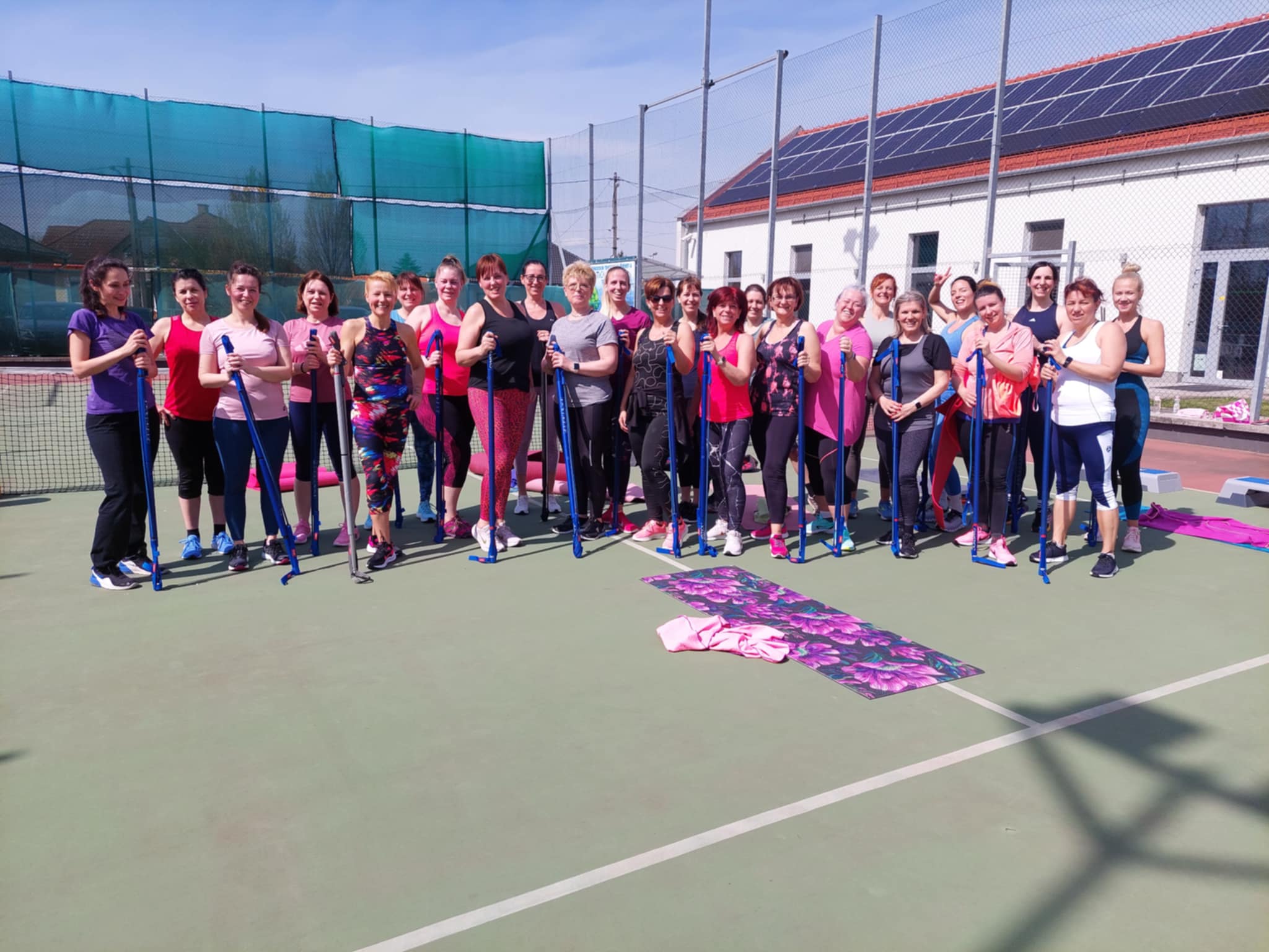 Beautyfitness tábor résztvevők gymstick-kel